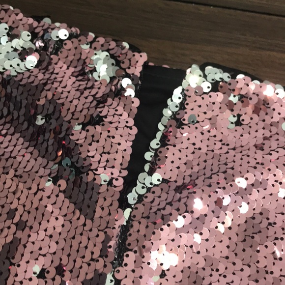 🎉HP🎉 ✨Express Pink & Silver Sequin Skirt ✨ - Picture 4 of 5